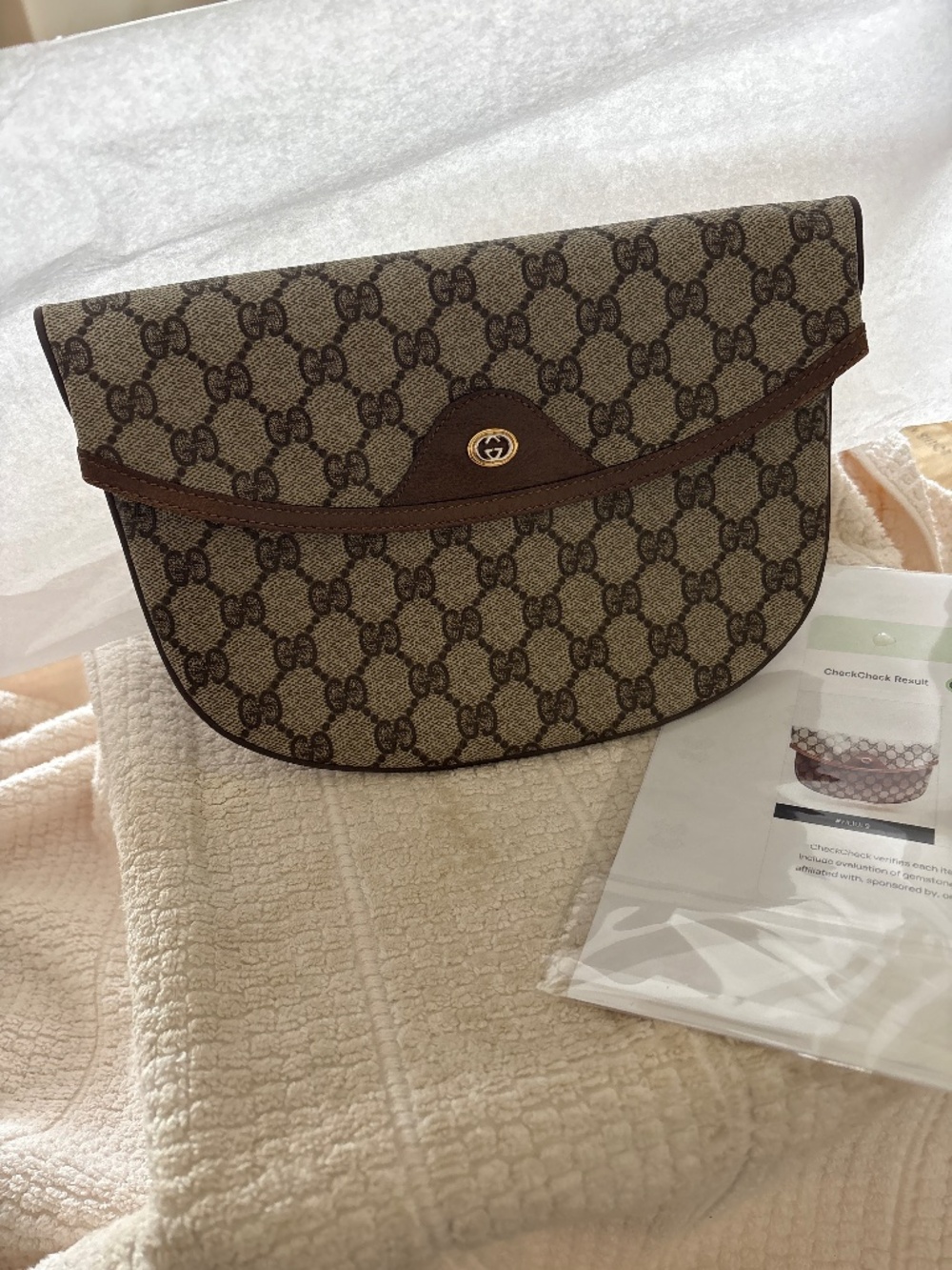 Gucci flap clutch